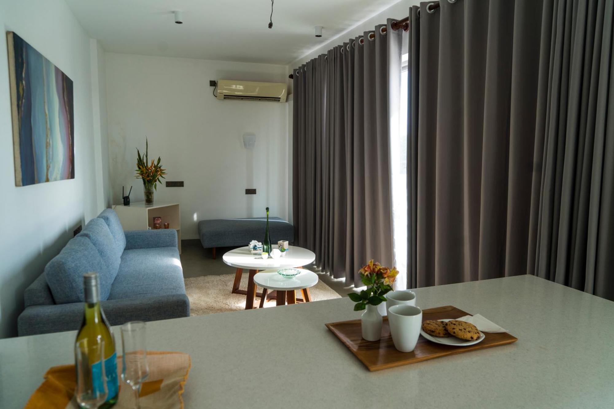 Four Petals Inn Colombo Eksteriør billede